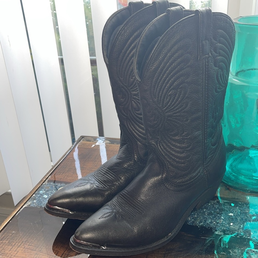 Black COWBOY BOOTS
